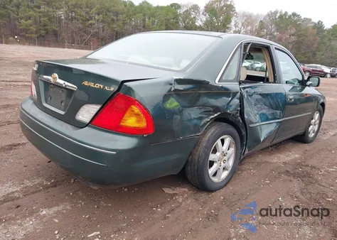 2000 Toyota Avalon Xls z USA, uszkodzony, nr VIN 4T1BF28B5YU030751